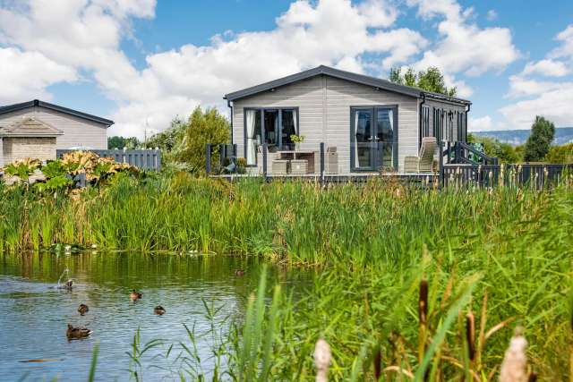 Number 8 Lakes View (Ref. 1081562) | Brean, Somerset