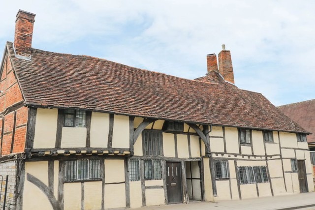4 Masons Court (Ref. 1197369)