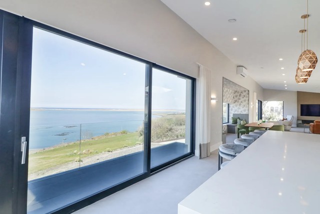 Atlantic Sea Breeze (Ref. 1167877)