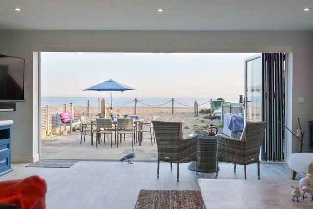 Bucket and Spades- Right on the Beach (Ref. 1153335)