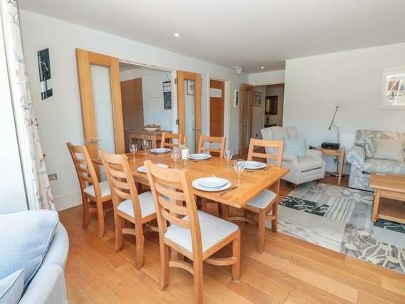 Dining area at 33 Dart Marina.