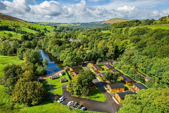 Dovestone Holiday Park