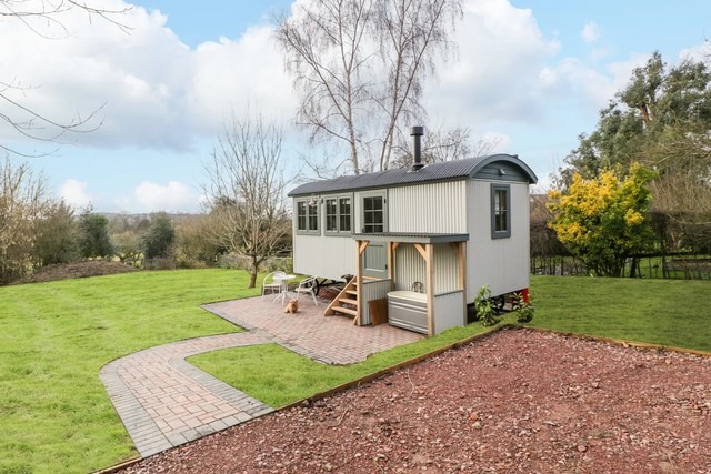 Evendine Hut @ Evendine Cottage (Ref. 1145686)