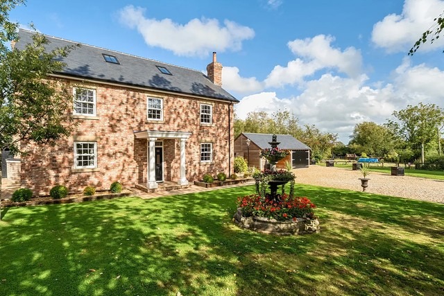 Moor End Manor (Ref. 1003016)