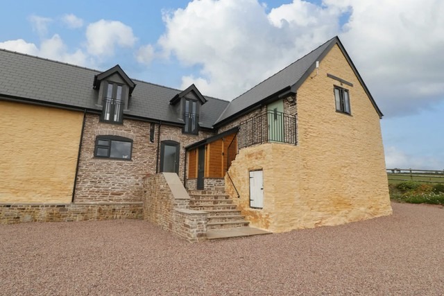Palace Farmhouse (Ref. 1122446)