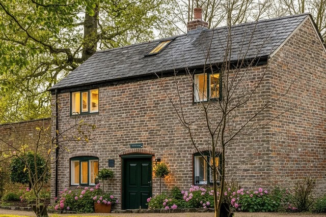 The Gardeners Cottage at Lytham Hall (Ref. 1193002)