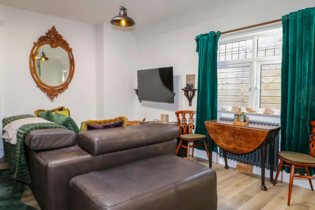 Shell Cottage - Living Room