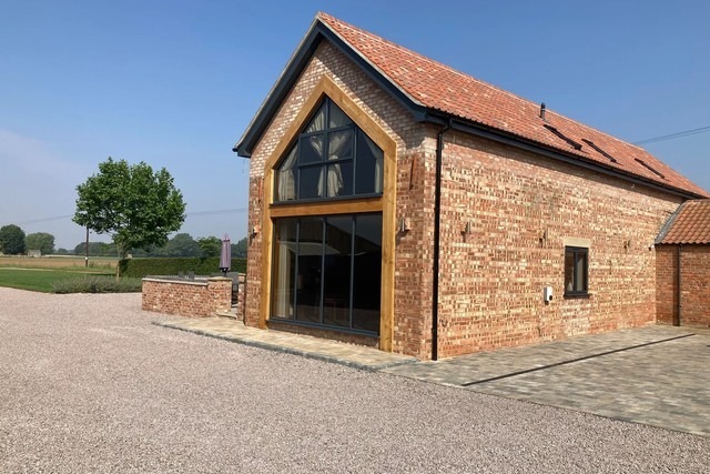 Old Willow Barn (Ref. 984193)