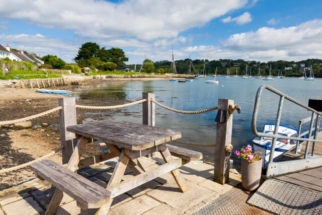 Castaways mylor harbour