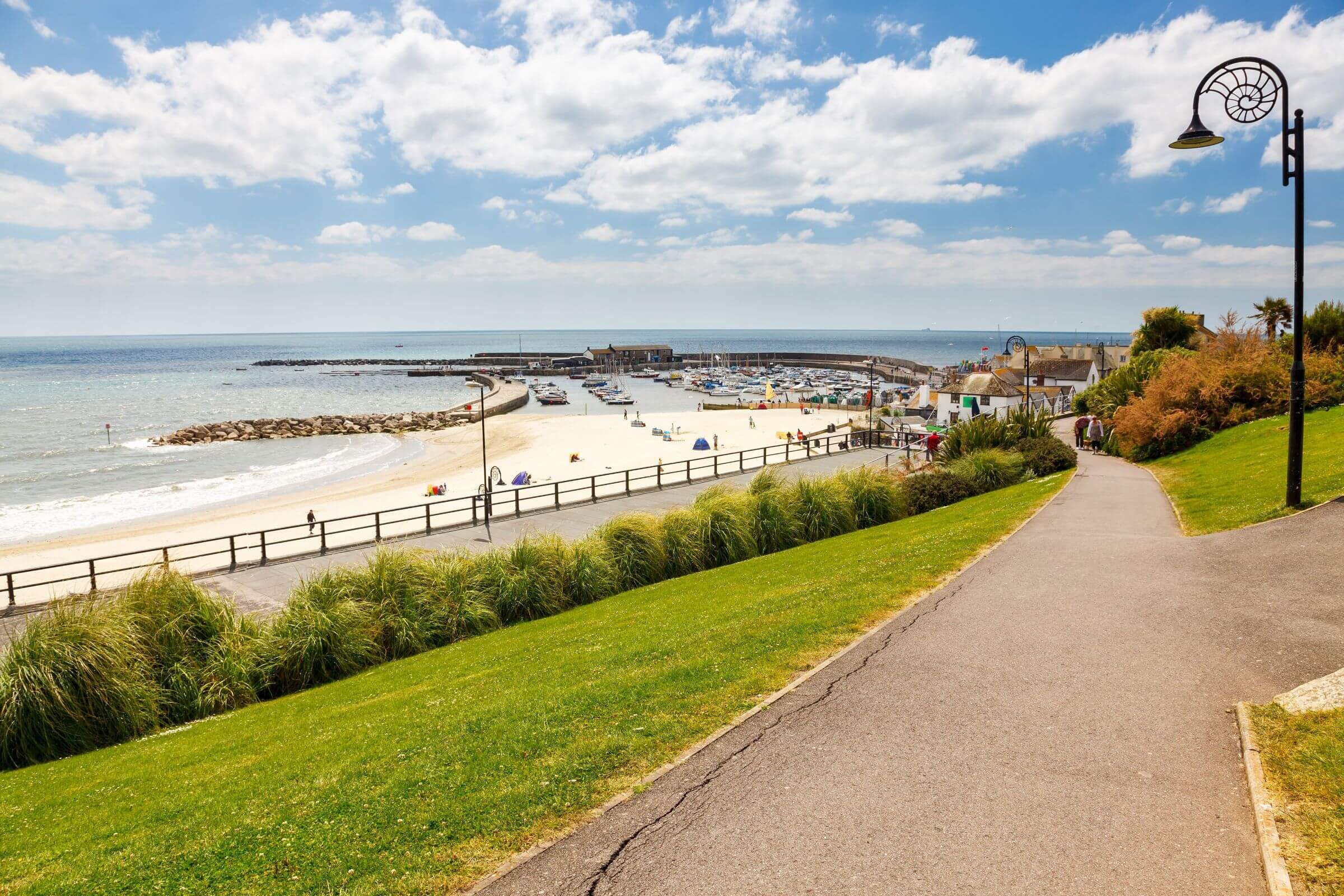 Travel Guide To Lyme Regis Visitor Information Sykes Cottages