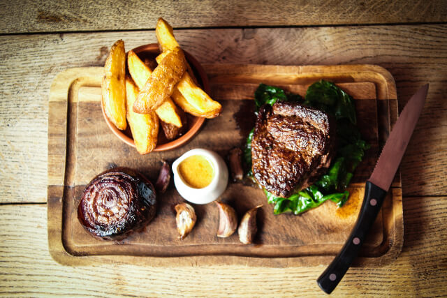 Pub food steak