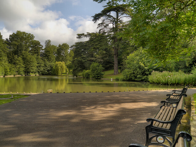 Stratford Park lake