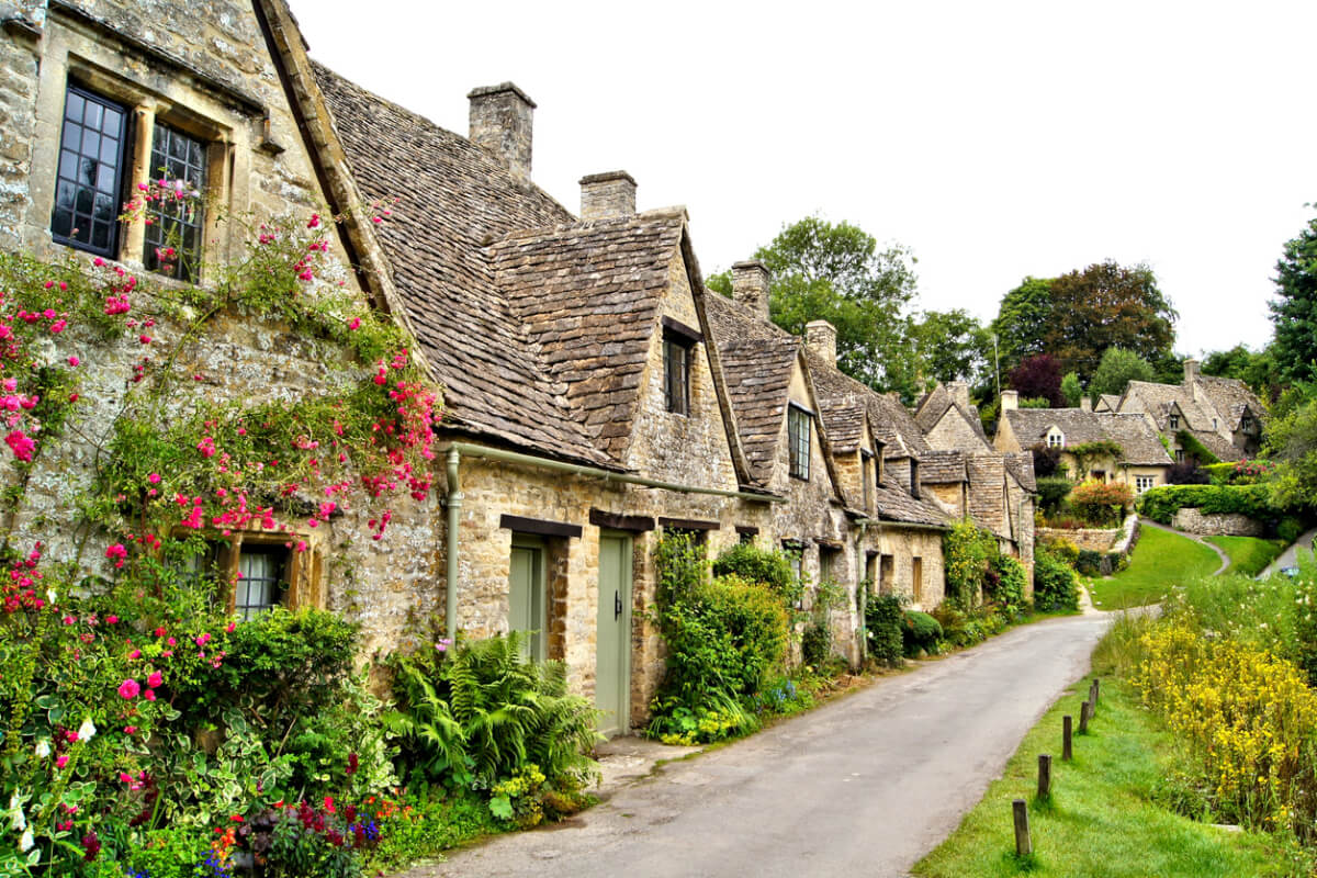 Things To Do In Bibury Top Attractions Activities Sykes