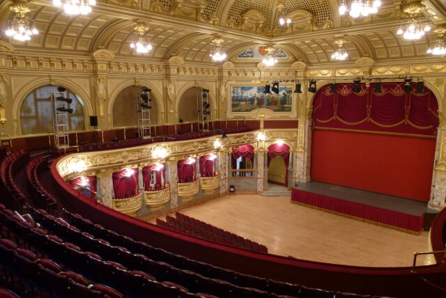 inside royal hall harrogate