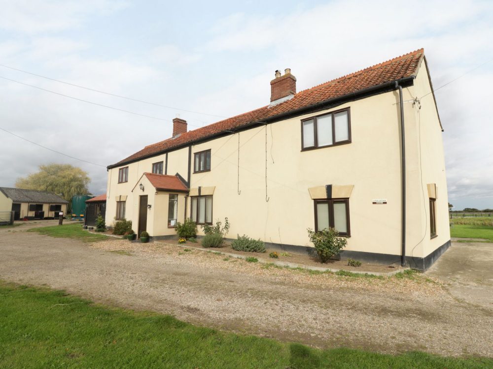 large cottage in cromer