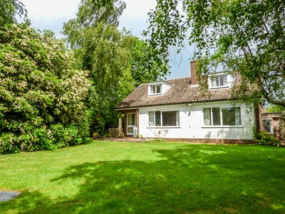 large cottage norwich