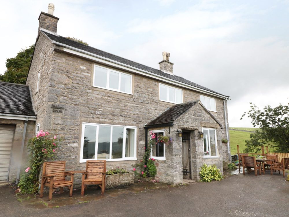 large cottages ashbourne