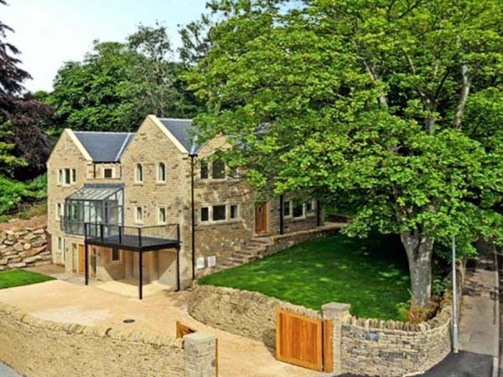 large cottages holmfirth