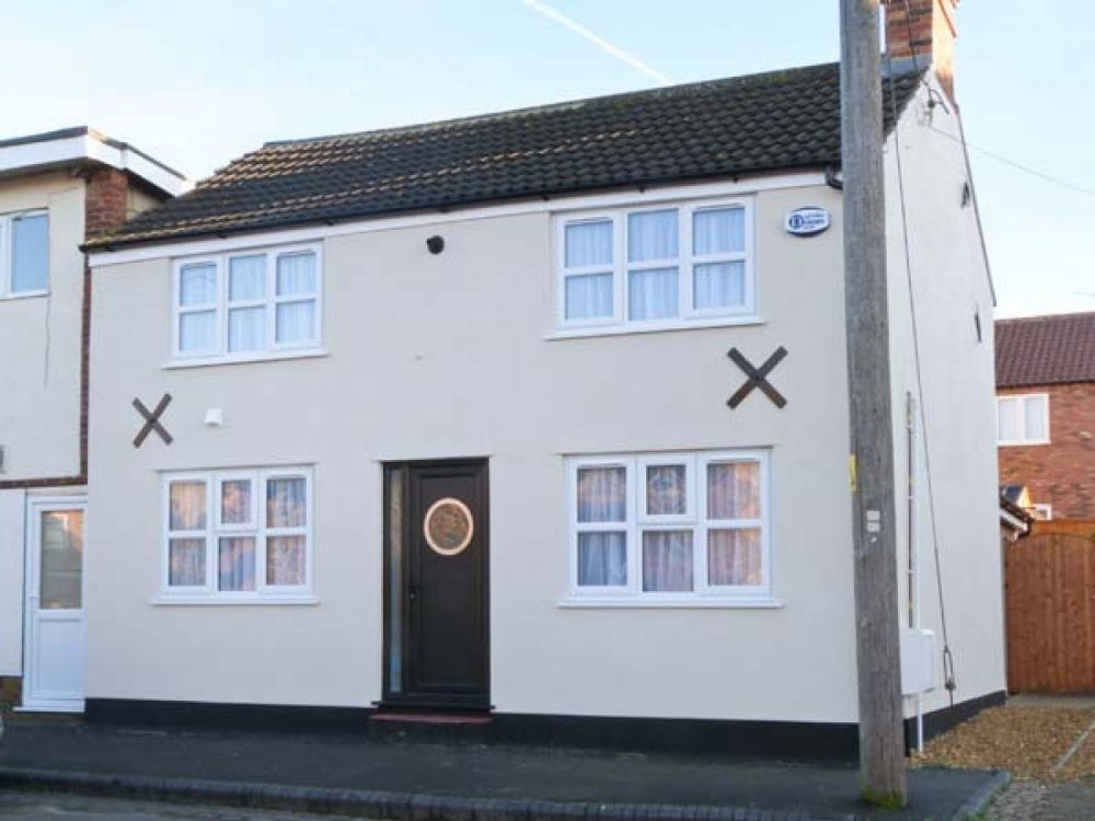 large cottages hunstanton