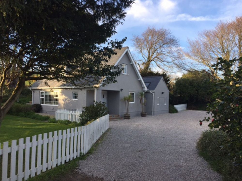 large cottages in abersoch