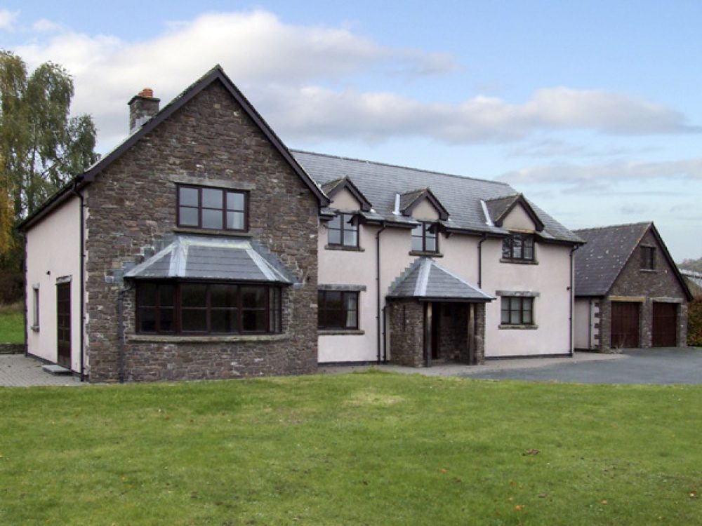 large cottages in brecon