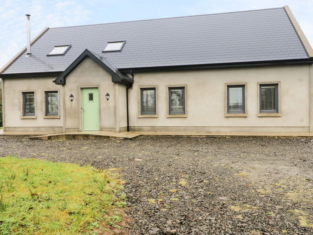 large cottages in county clare