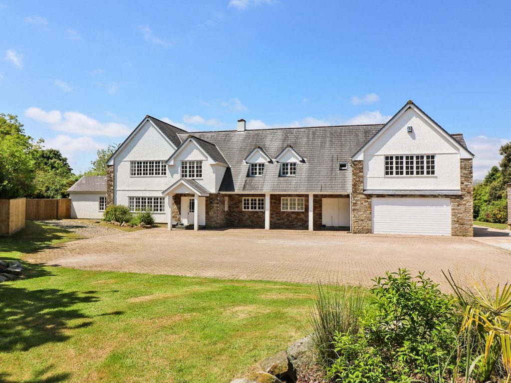 Places to Stay in Padstow & Where to Visit Sykes Cottages