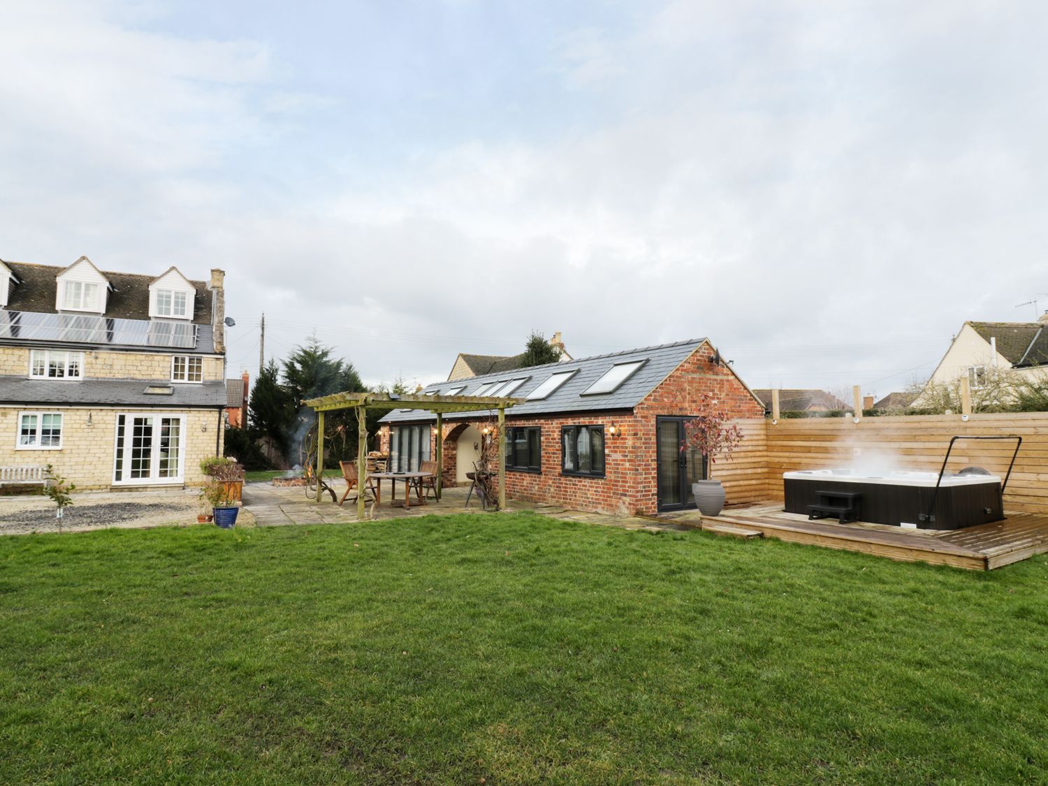 Places to Stay in Stroud & Where to Visit Travel Guide Sykes Cottages