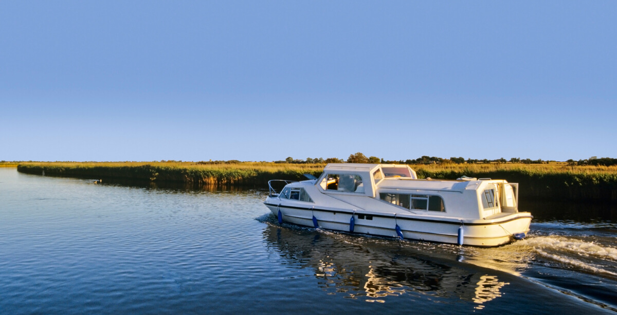 norfolk broads river boat