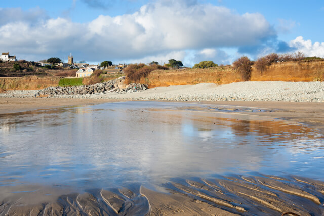 perranuthnoe beach cornwall