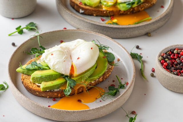 poached egg and avocado on toast