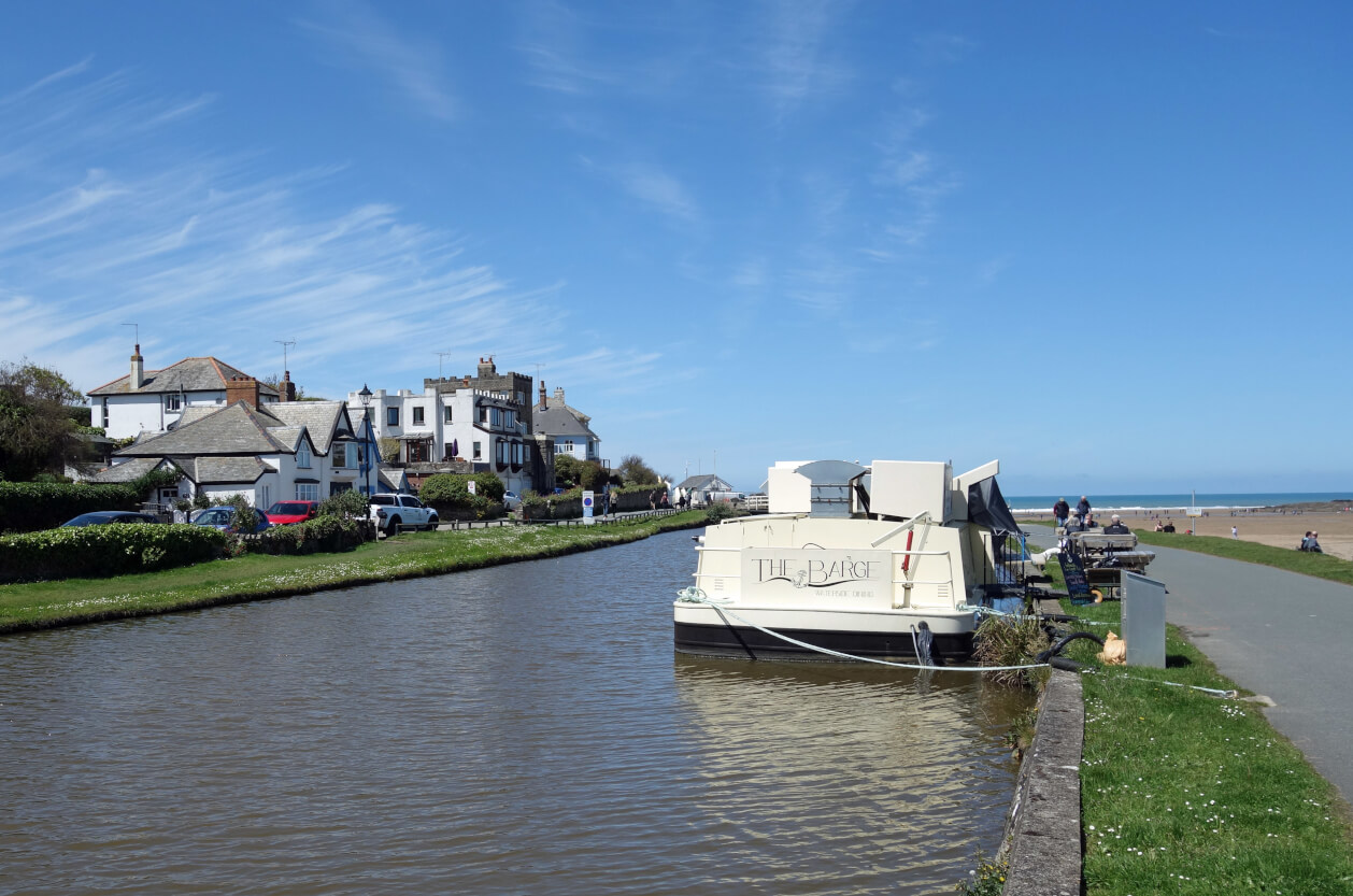 the barge bude on the bude canal