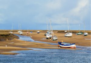 wells next the sea beach low tide